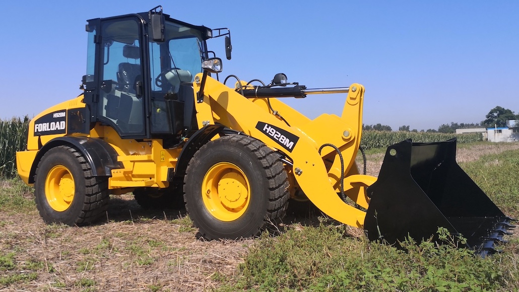 H928M wheel loader with 76KW engine ready for shipment